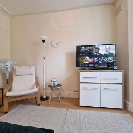 London Cozy Stay Exterior foto