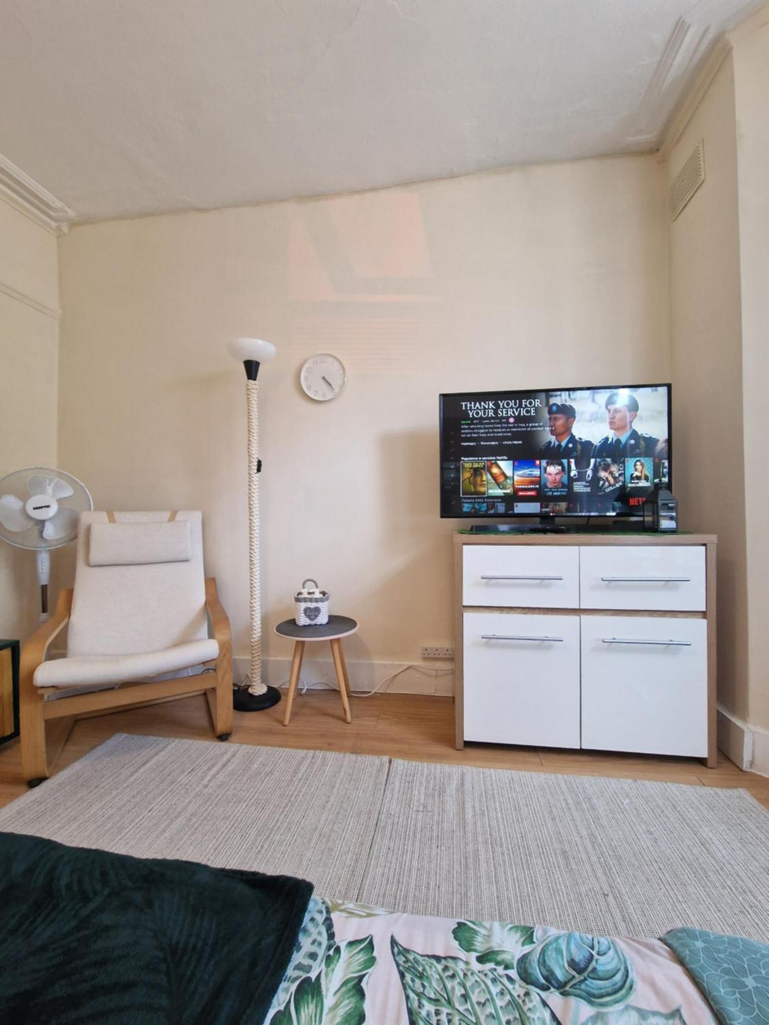 London Cozy Stay Exterior foto